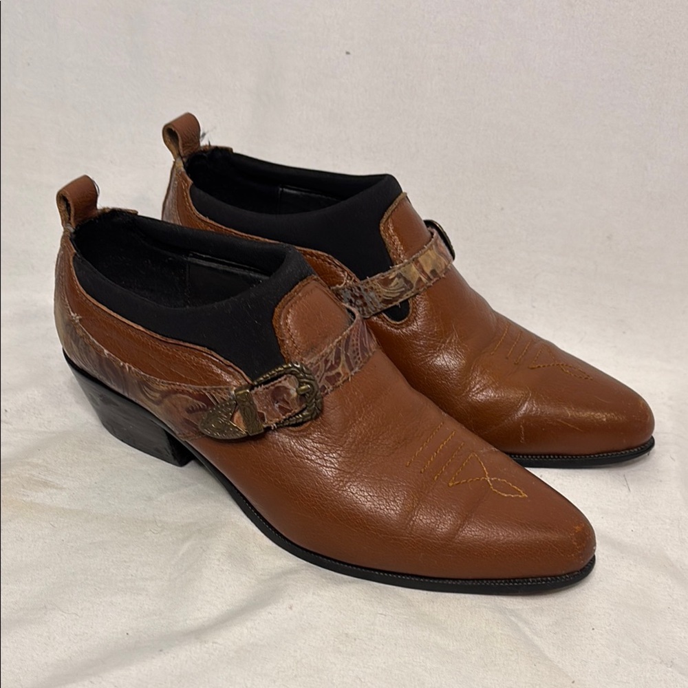 VTG ACME Booties Ankle Boots Size 6.5 Embossed Buckle Shoes Brown Western Cowboy